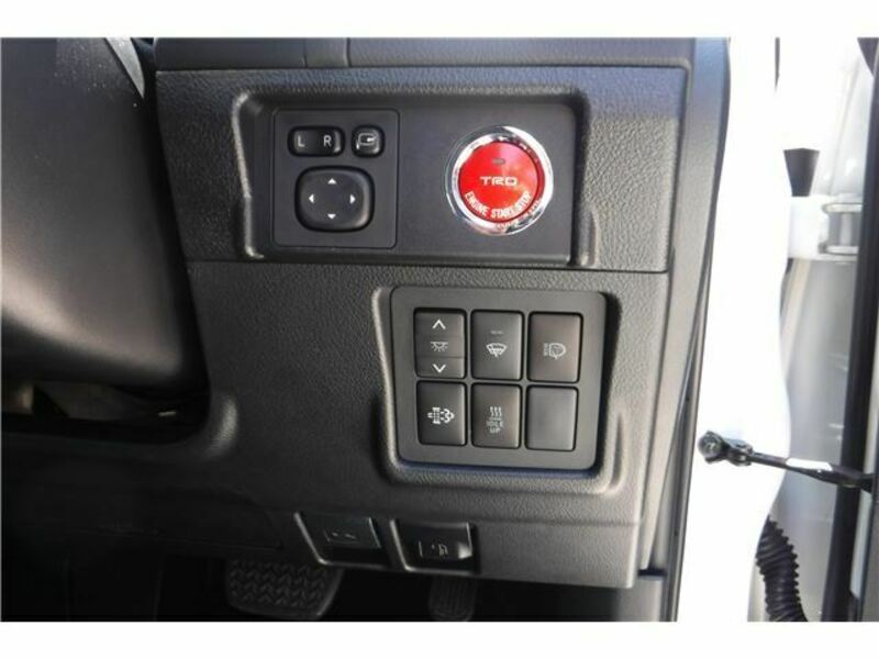 LAND CRUISER PRADO-22