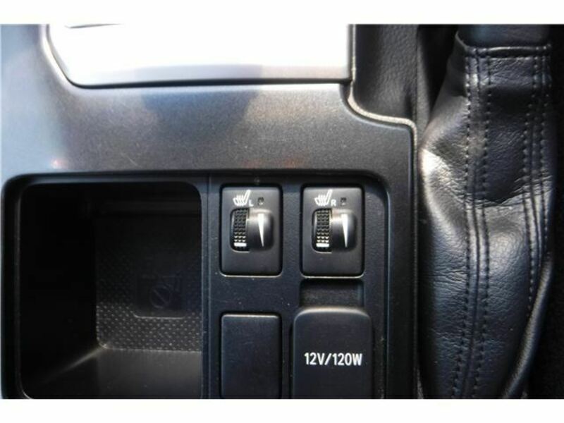 LAND CRUISER PRADO-24