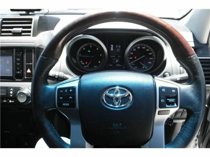 LAND CRUISER PRADO-26