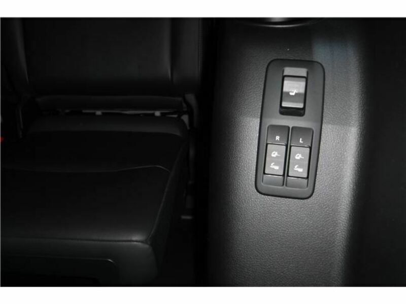 LAND CRUISER PRADO-38
