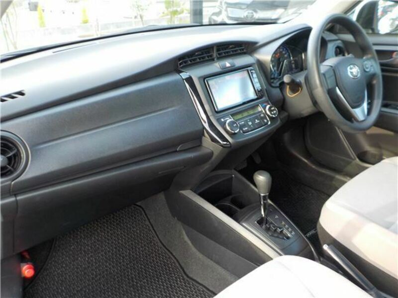 COROLLA AXIO-9