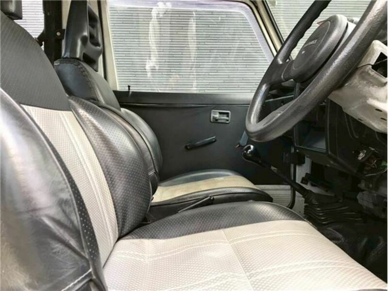 JIMNY-32