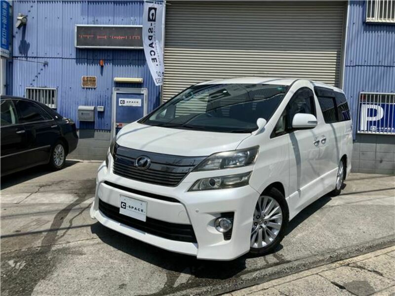 TOYOTA　VELLFIRE