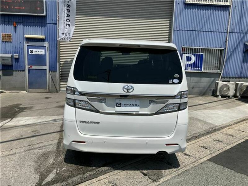 VELLFIRE-1