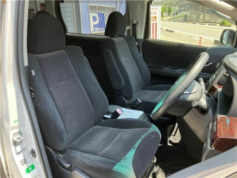 VELLFIRE-7