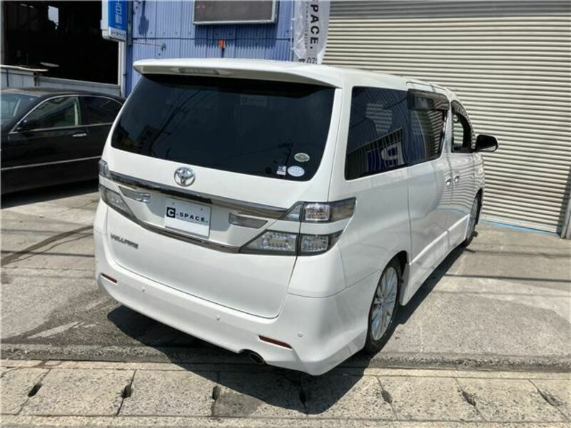 VELLFIRE-15