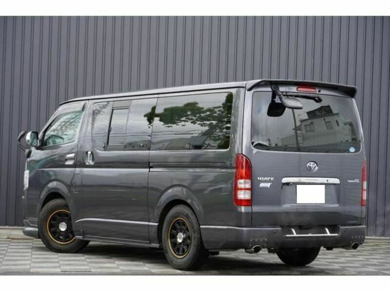 HIACE VAN-1