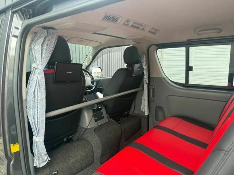 HIACE VAN-9