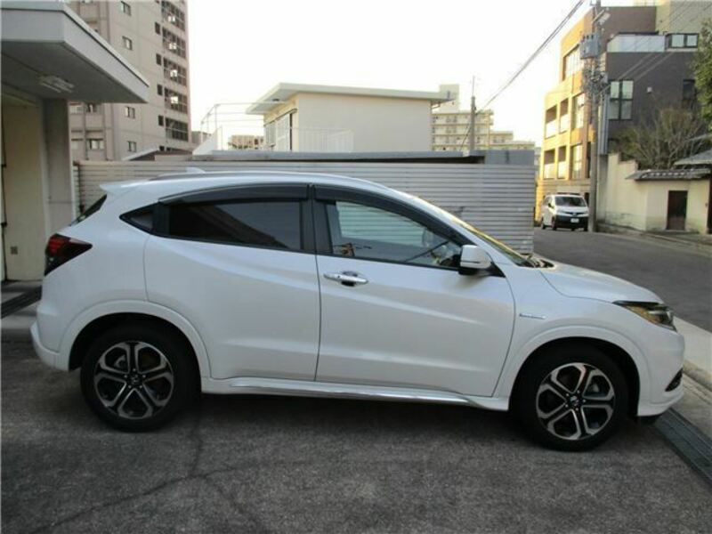 VEZEL-3