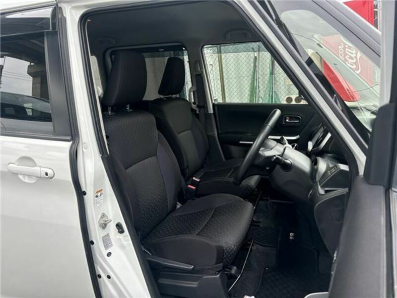DELICA D2