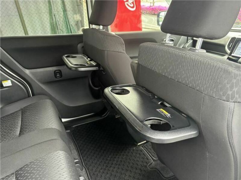 DELICA D2