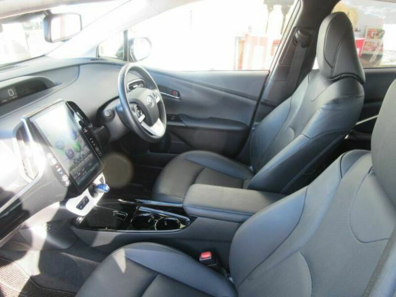 PRIUS PHV-7