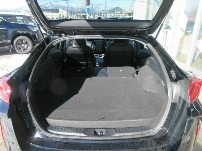 PRIUS PHV-10