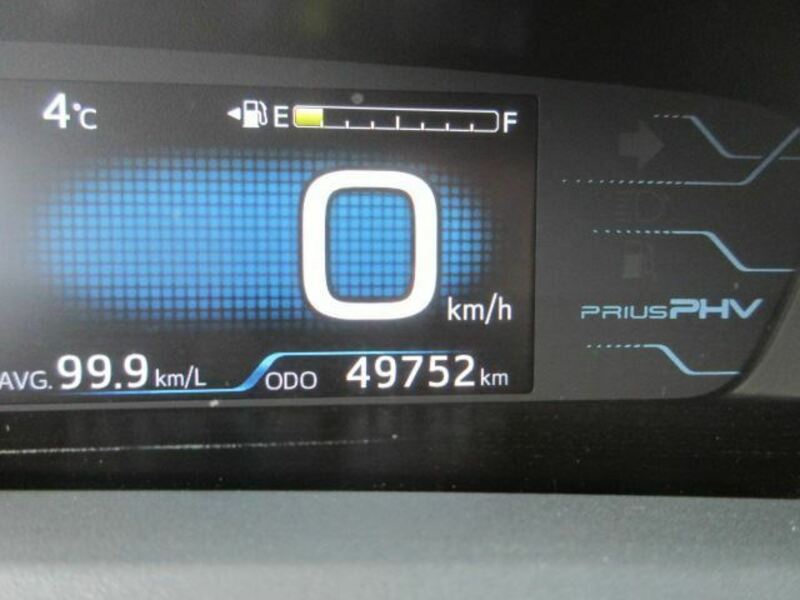 PRIUS PHV-28