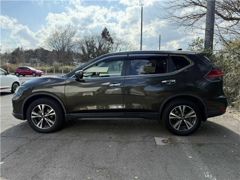 X-TRAIL-6
