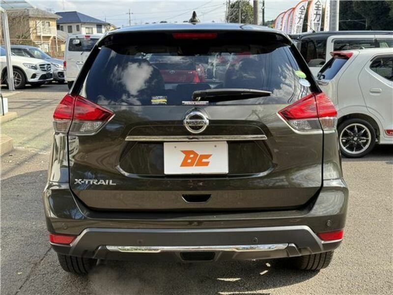 X-TRAIL-7