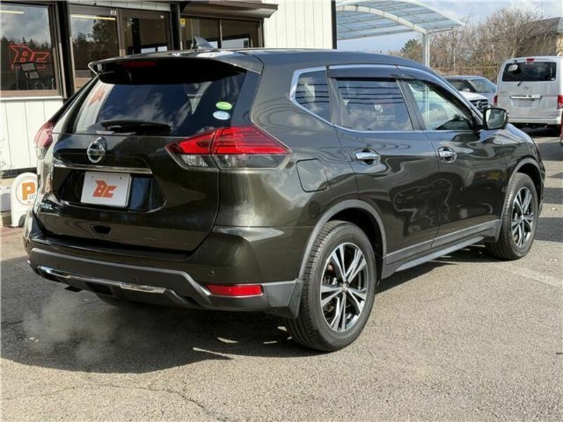 X-TRAIL-8