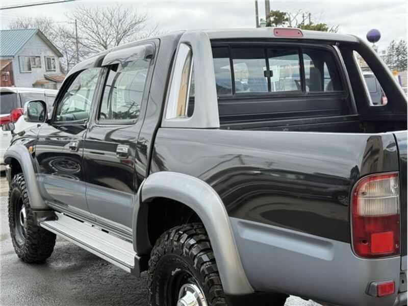 HILUX-5