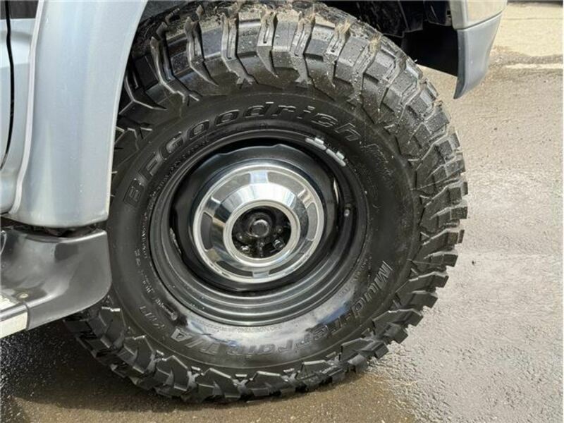 HILUX-13