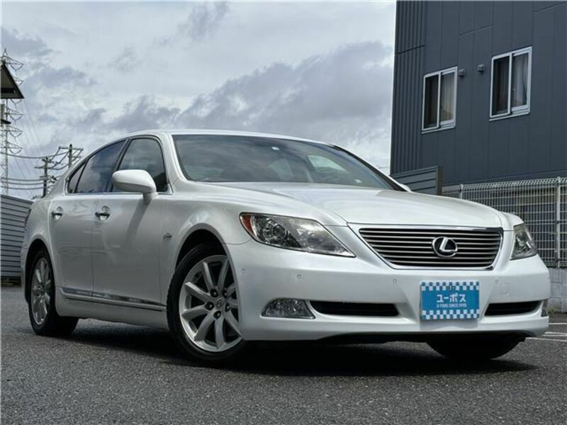 LEXUS LS