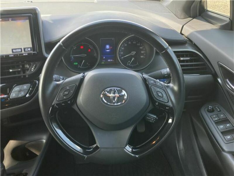 C-HR-11