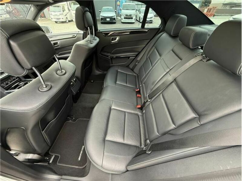 E-CLASS-33