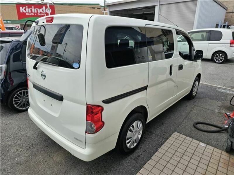 NV200 VANETTE-3
