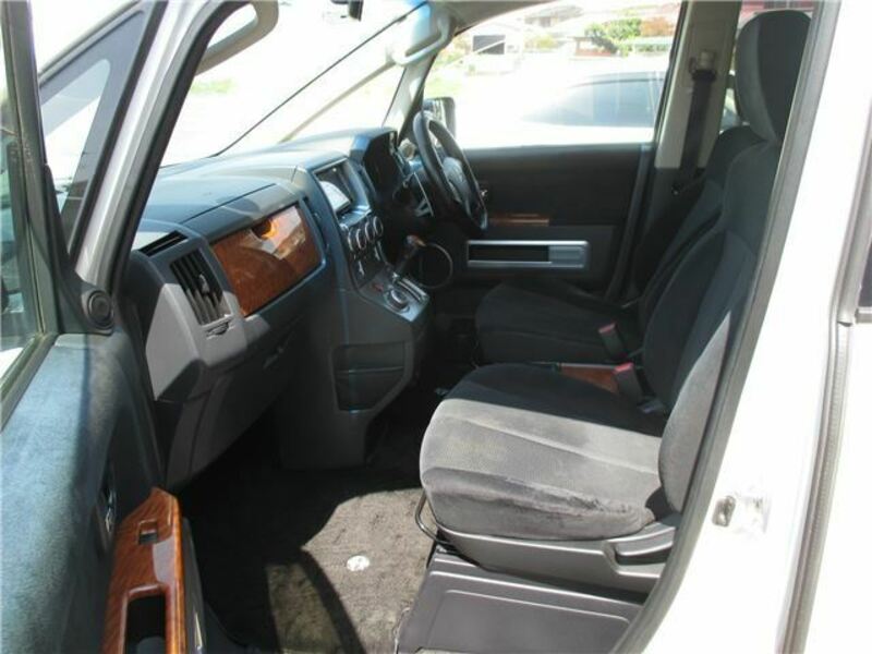DELICA D5-4
