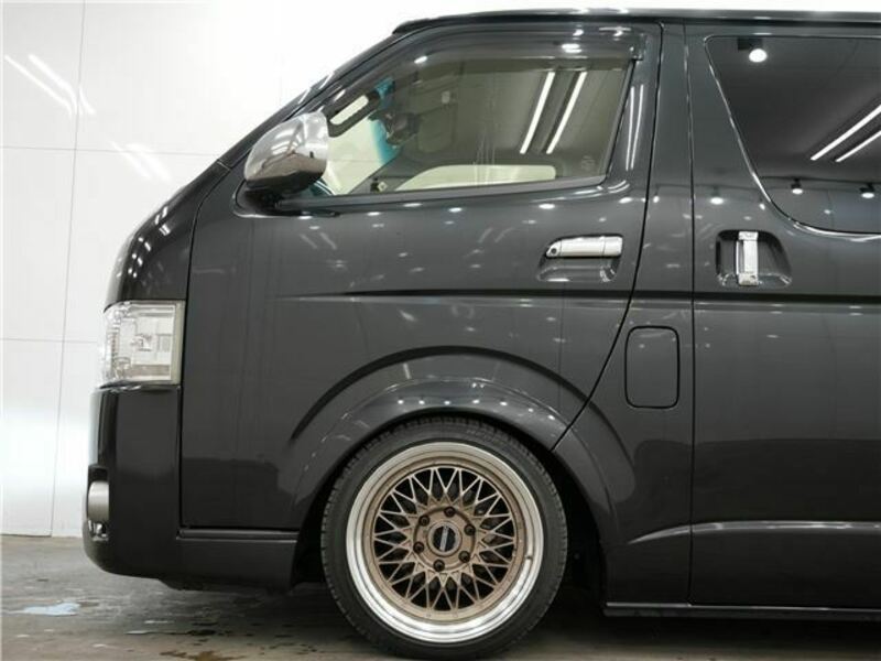 HIACE VAN-8
