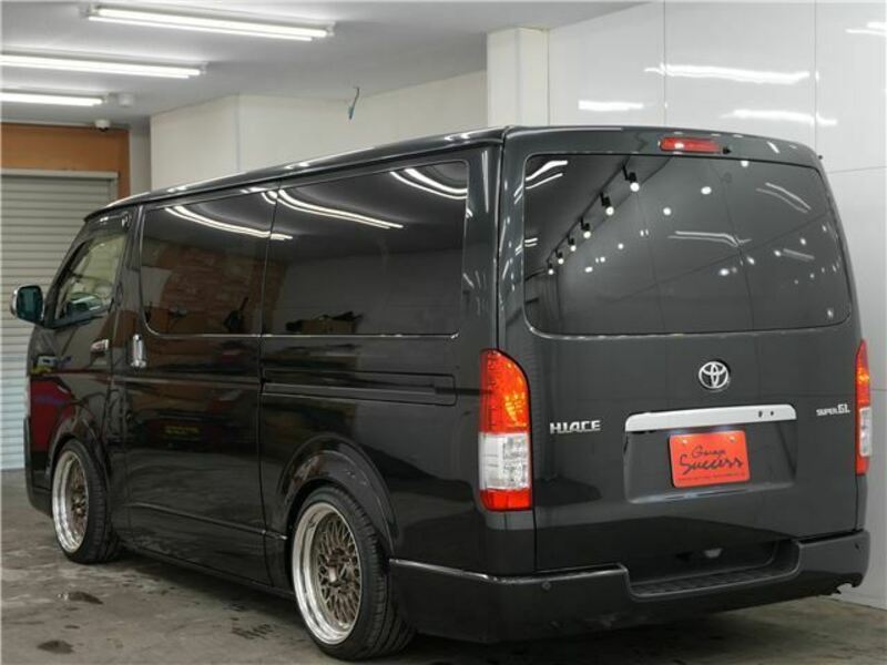 HIACE VAN-10