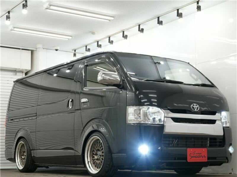 HIACE VAN-13