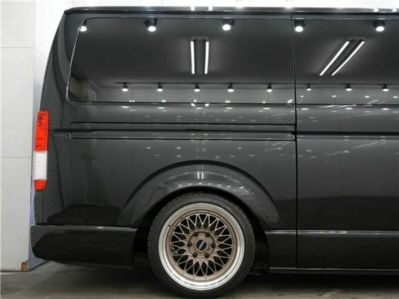 HIACE VAN-17