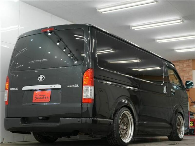 HIACE VAN-19