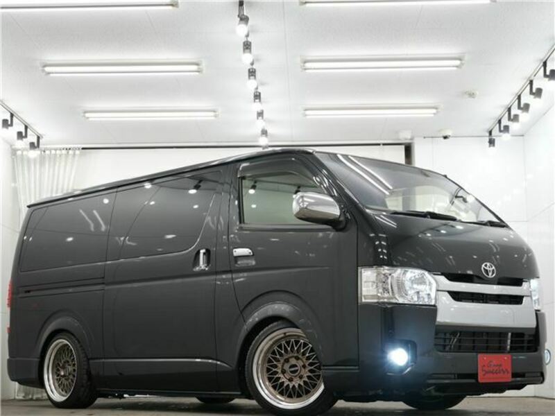 HIACE VAN-22