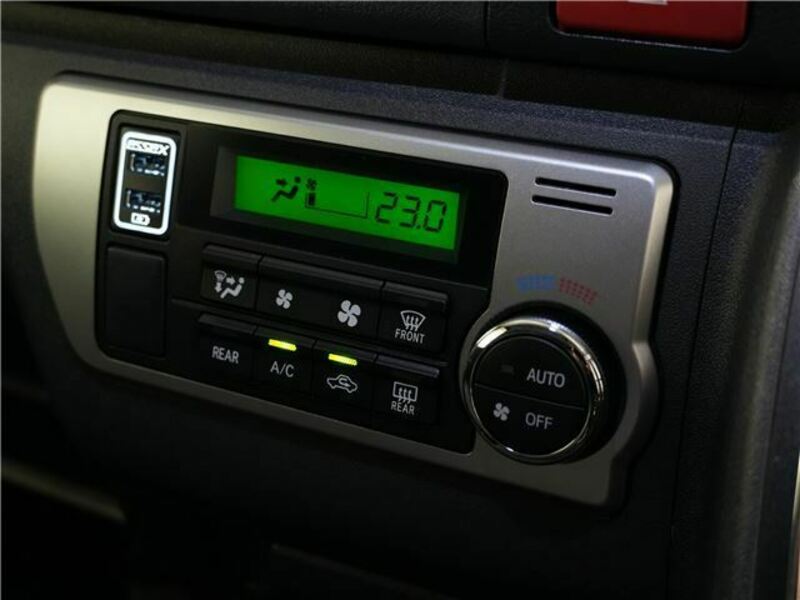 HIACE VAN-47