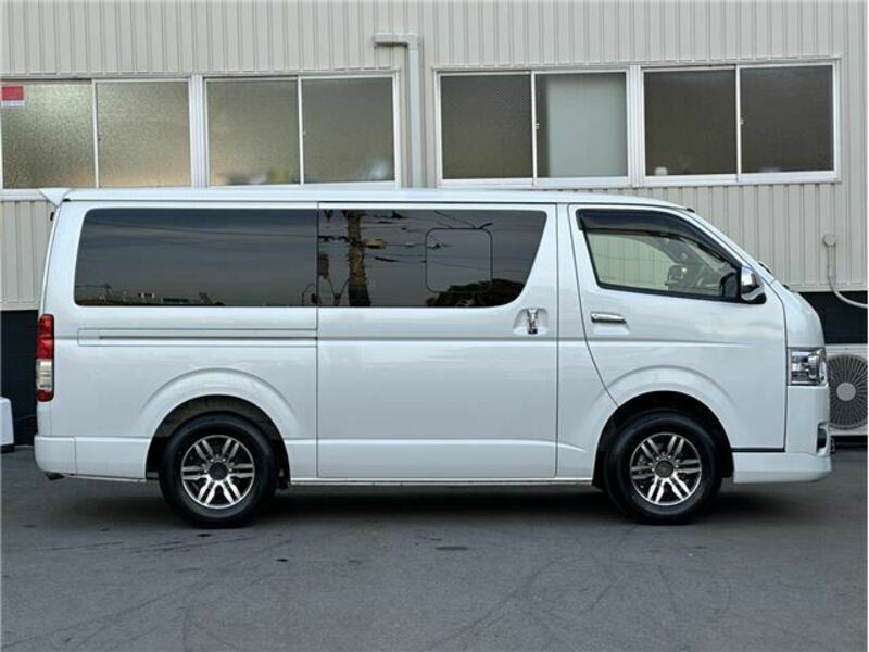 HIACE VAN-6