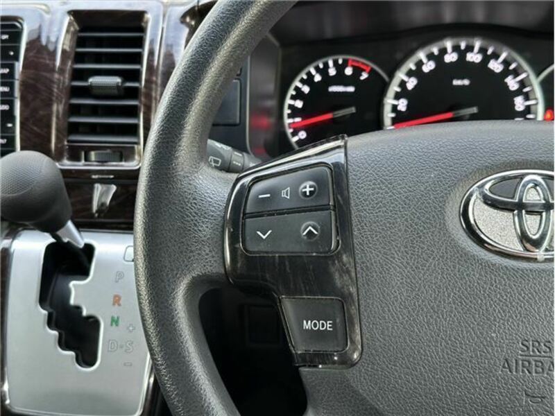 HIACE VAN-28