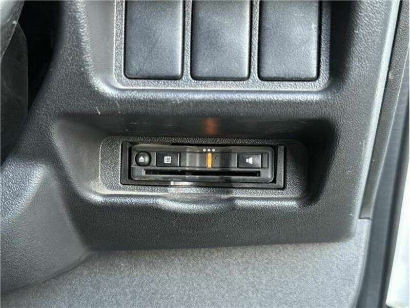 HIACE VAN-32