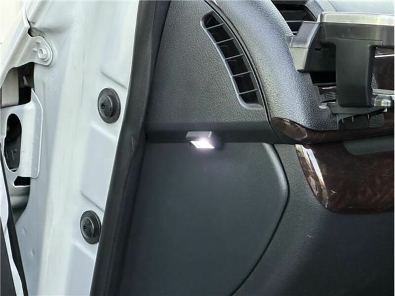 HIACE VAN-37