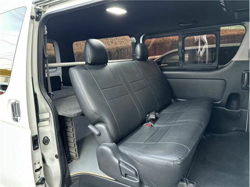 HIACE VAN-40