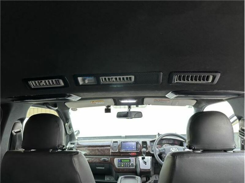 HIACE VAN-42