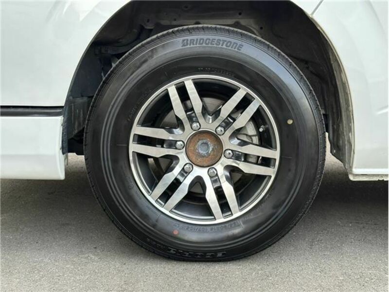 HIACE VAN-47