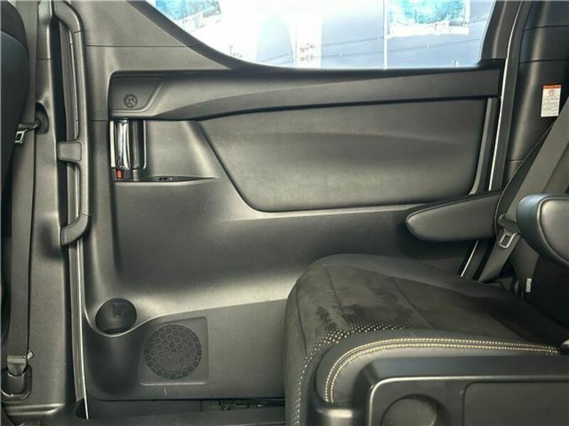 ALPHARD-18