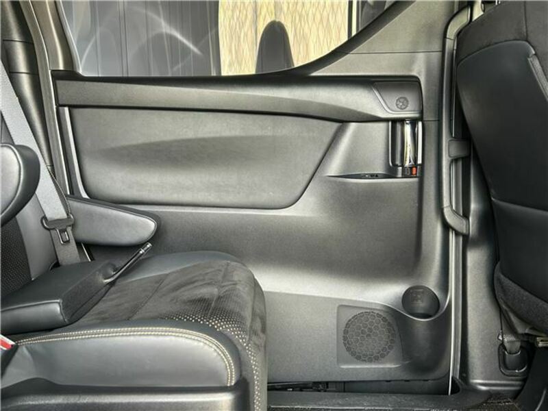 ALPHARD-19