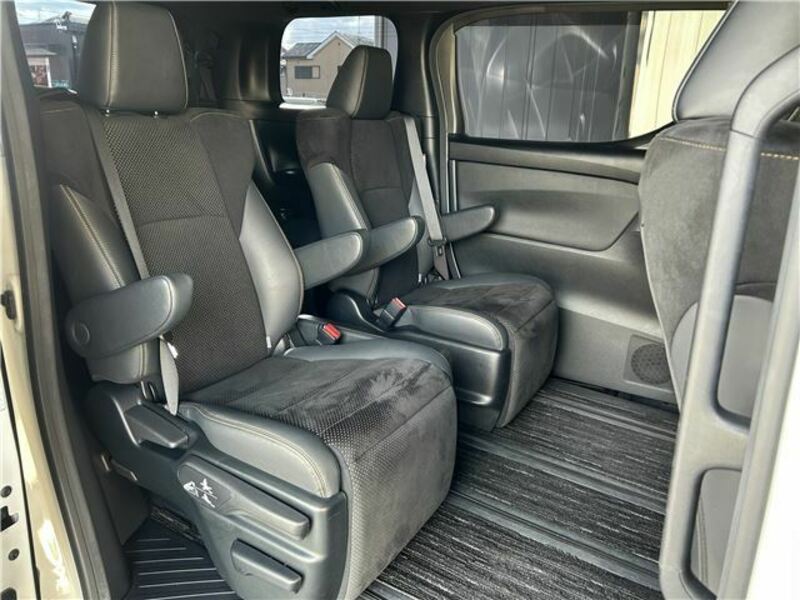 ALPHARD-23
