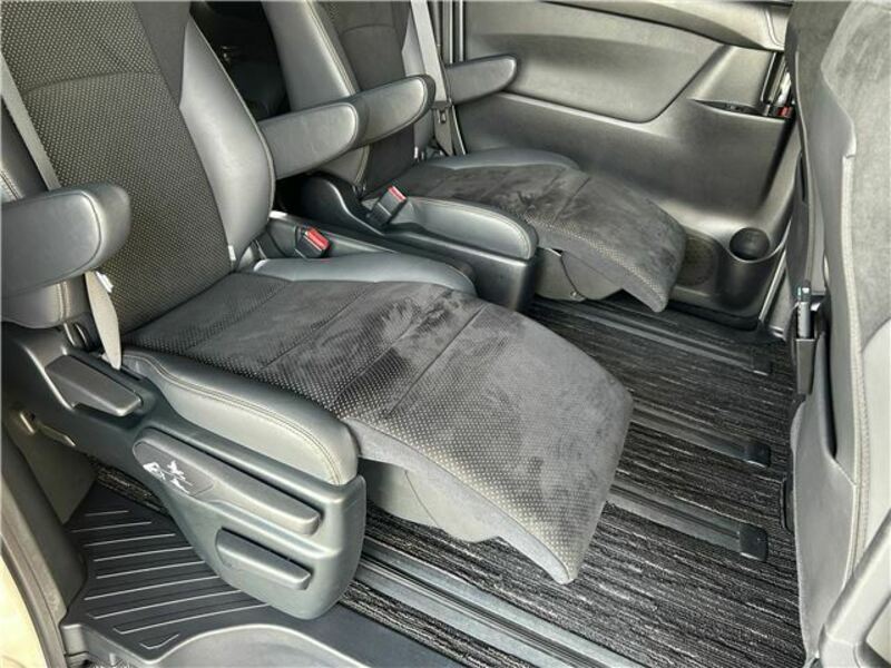 ALPHARD-24