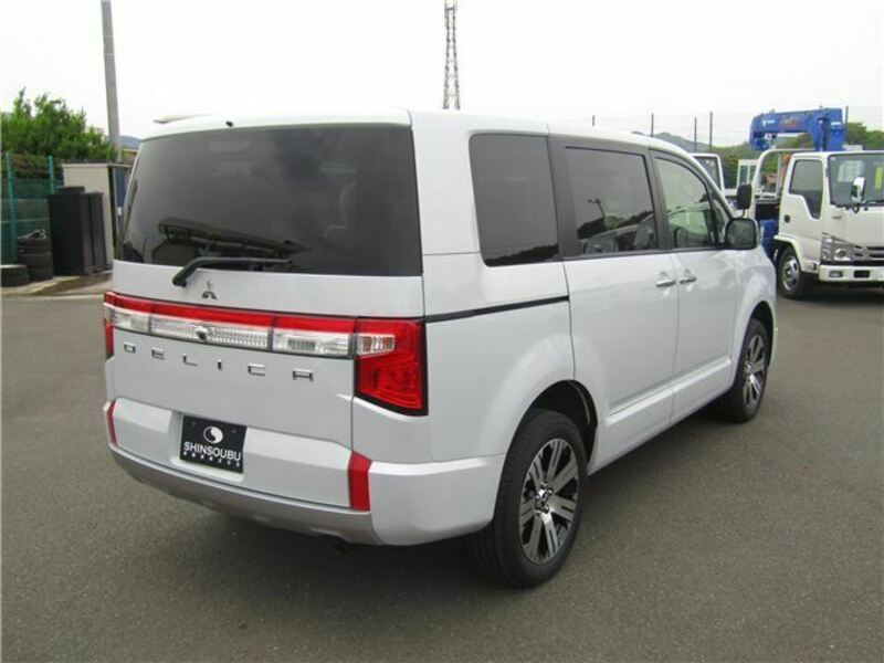 DELICA D5