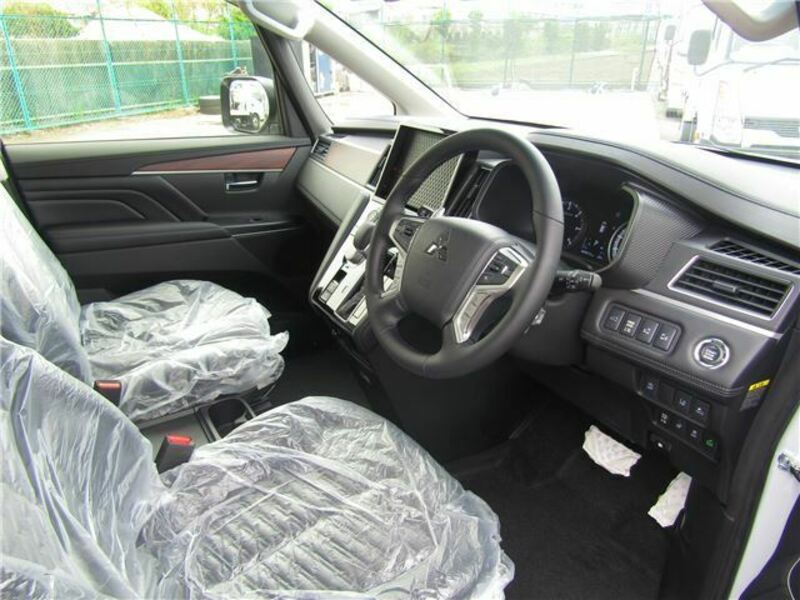 DELICA D5