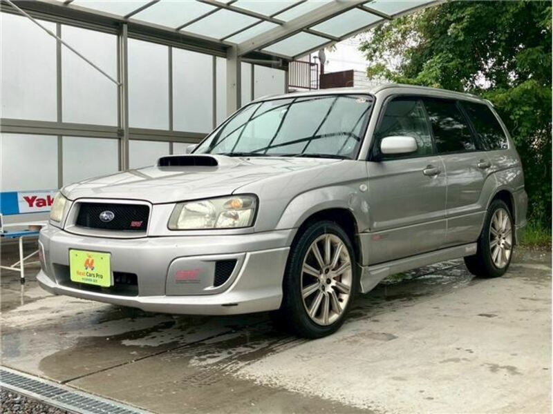 SUBARU　FORESTER