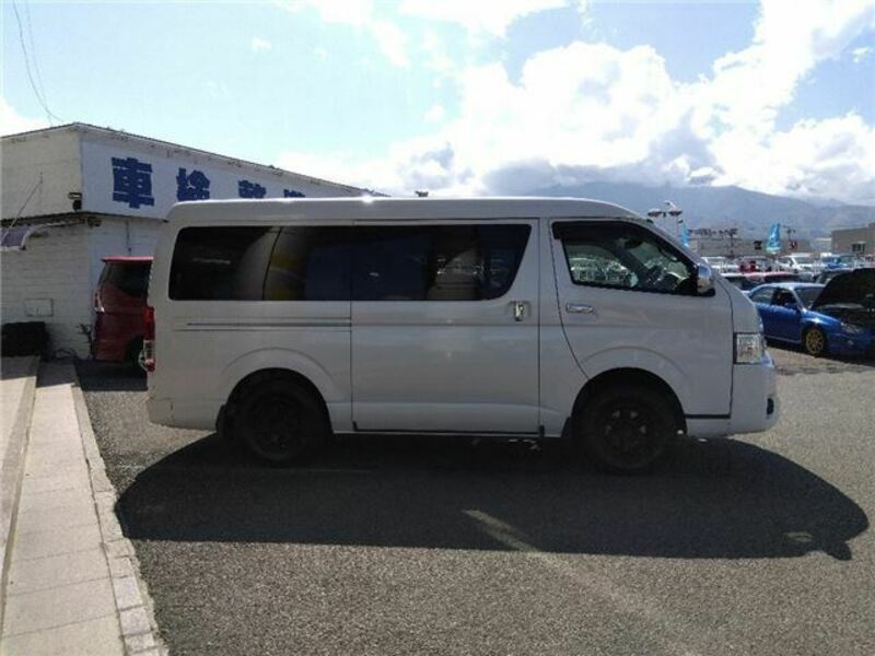 HIACE VAN-3